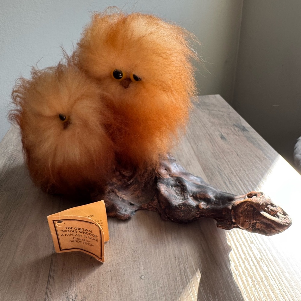 Vintage Sandy Finch Wooly Whoos Owl Figurines on Burl Wood Branch. Original Tag!